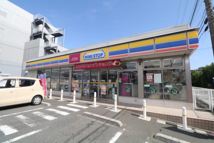 ミニストップ町田小川店まで約80m(徒歩約1分)