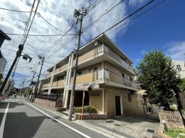 グランドコート中野の外観