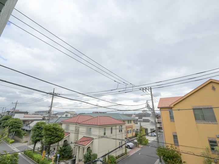 公道×公道の角地に立地