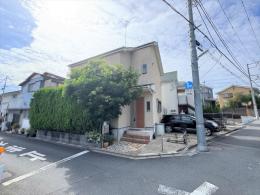 世田谷区岡本１丁目中古戸建の外観