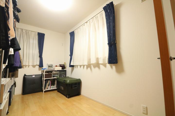 窓が2箇所あります。