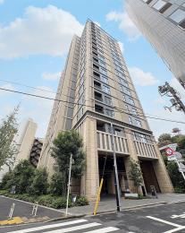 グランドヒルズ南青山の外観