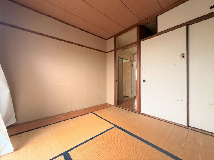 ■南東の和室4.5帖です。