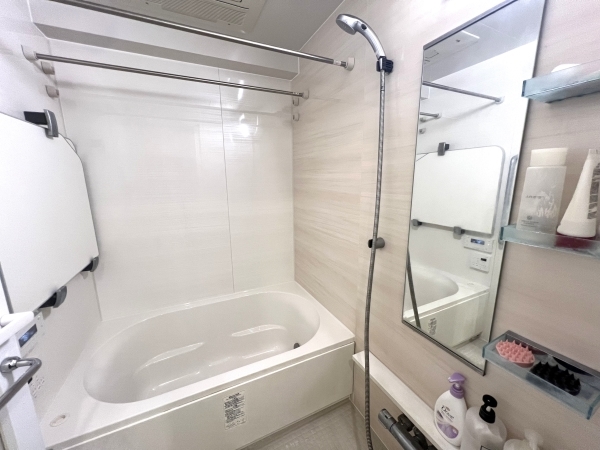 1317サイズの浴室、ミストサウナ機能付浴室暖房乾燥機