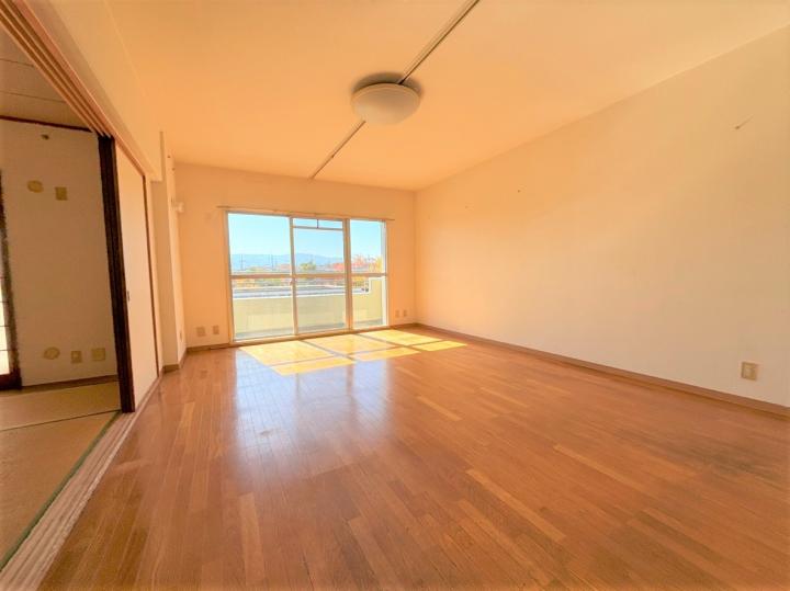 リビングダイニング