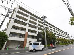 BELISTA溝の口の外観