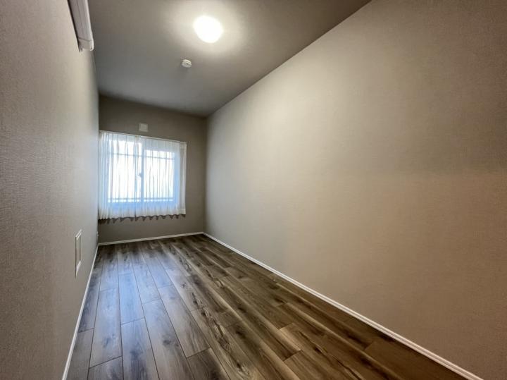 約5帖ございます!ワークスペースとしても活用できます!