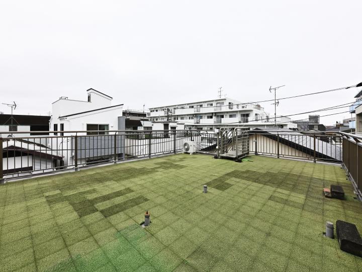 ルーフバルコニー