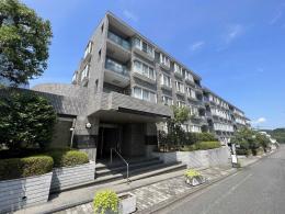 コープ野村緑山ヒルズの外観