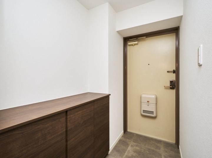 2023年リフォーム時に付けられたシューズクロークです。