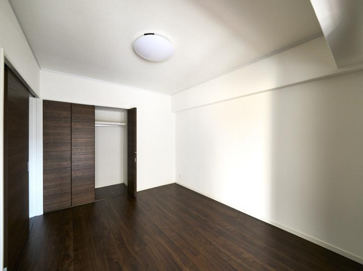 約6帖の洋室です。