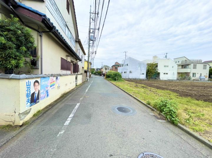 前面道路:幅員4.5mの公道