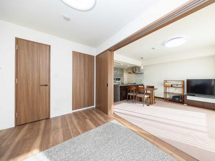 洋室(撮影年月:2025年11月)