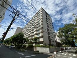 朝日プラザ千里A棟の外観