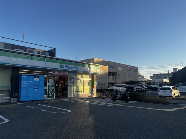 ファミリーマート宝塚警察署前店(撮影日2025年11月)